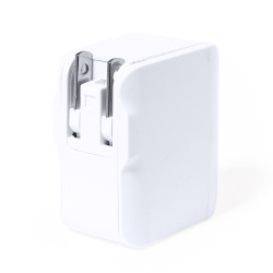 Adaptador Enchufes con indicador LED, salida USB y tipo C