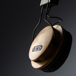 Auriculares inalámbricos extensibles de bambú y tejido RPET