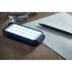 Cargador solar de 8000 mAh