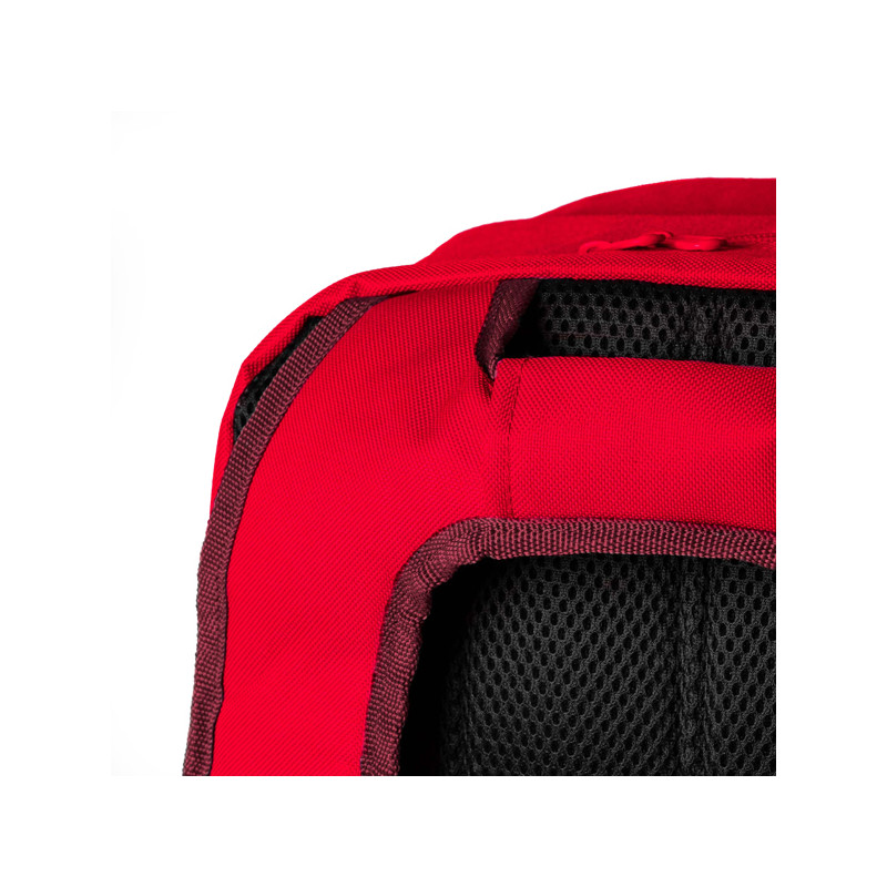 Mochila deportiva con bolsillo zapatillero