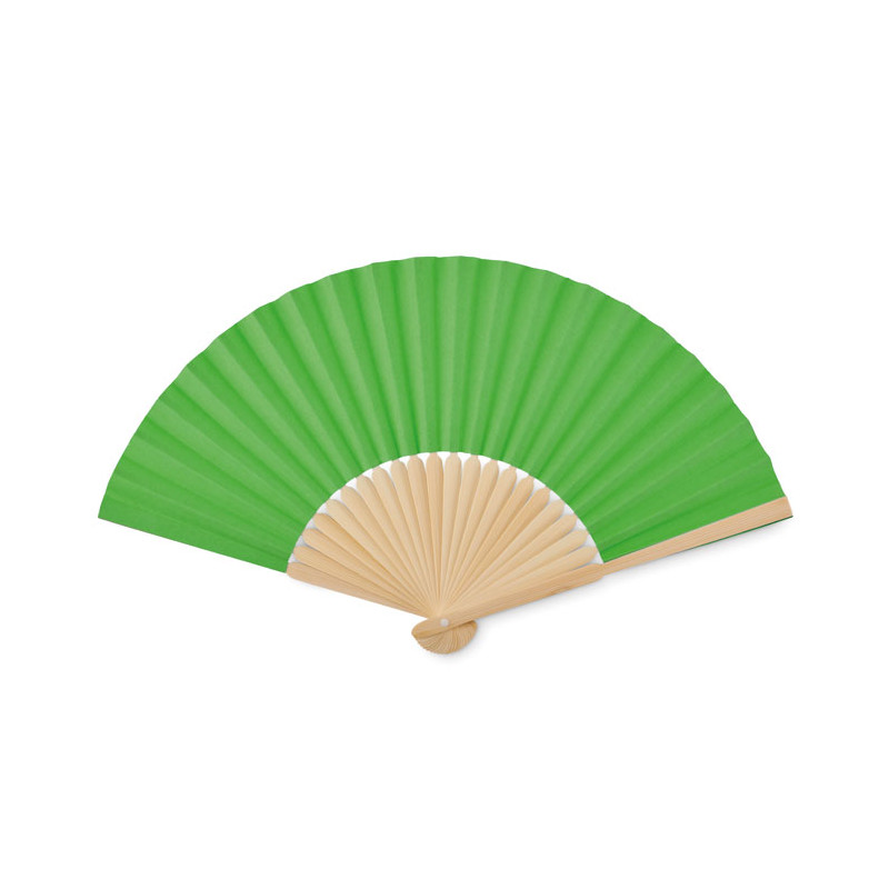 Abanico de bambú