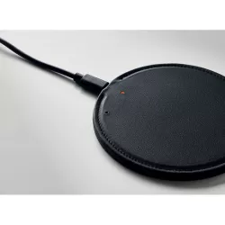 Cargador inalámbrico reciclado