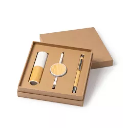 Set de regalo realizado en bambú.
